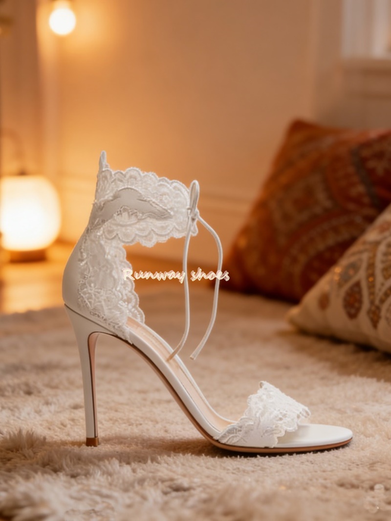 Wedding Super - Dantel Kumaş Dantel Tek Tokalı Askı